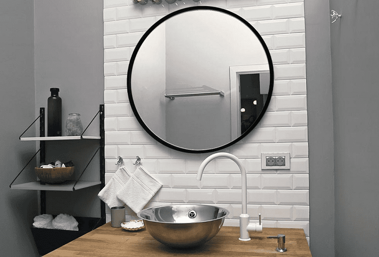 Bathroom Black Mirror