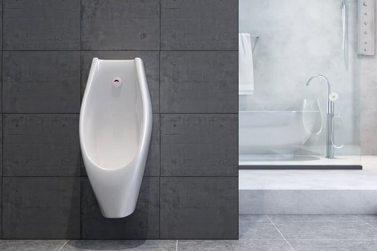 Urinal with Sensor