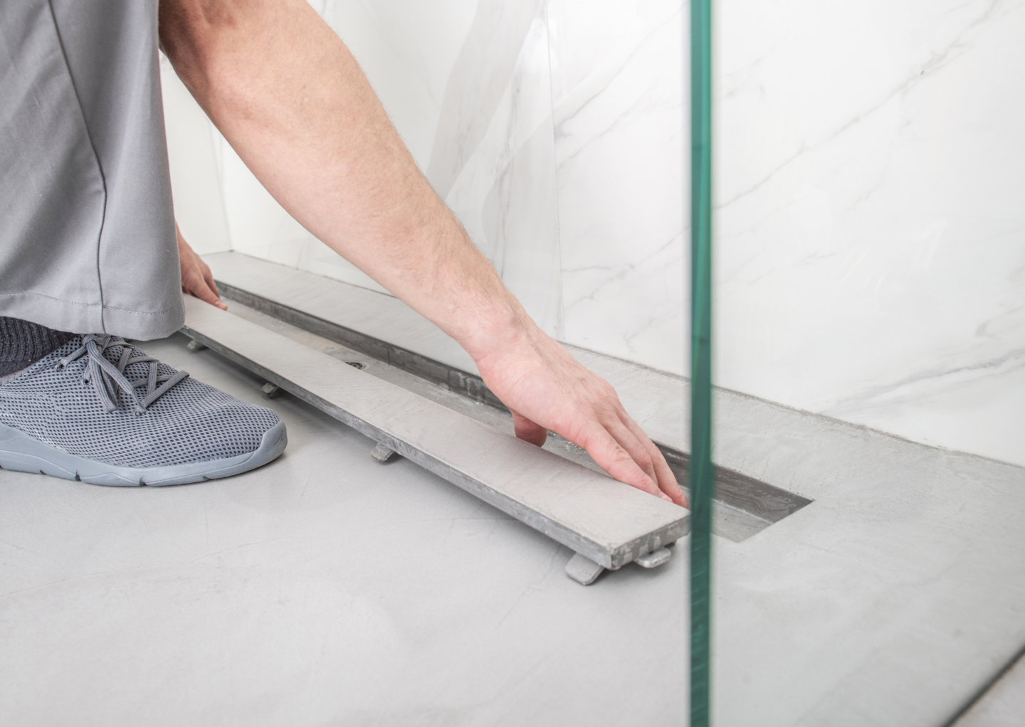 Exploring Types of Shower Drains: Point vs Linear Options 2
