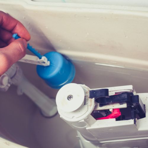 10 Reasons Why Your Toilet Water Rises Then Slowly Drains (and How to Fix) 5